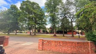 Smile House Doncaster - Doncaster - 4