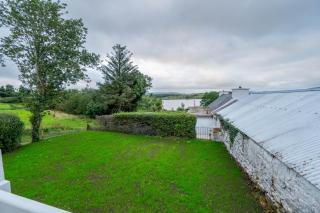 Luxury Log Cabin with Private Hot Tub & Sea Views - Letterkenny - 1