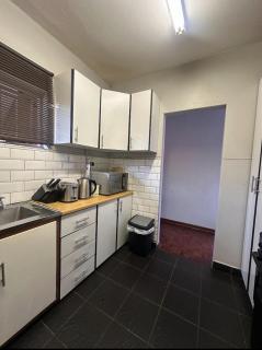 Stay At 7 Self-Catering Apartment - Pietermaritzburg - 4