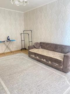 2 комнатная квартира золотой квадрат ЖК Москва - 2