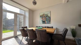 The Bakehouse - by Caithness Luxury Apartments NC500 - 5 Bedroom Luxury Holiday Home - Sleeps Work teams upto 5 & holiday makers upto 10 - Wick - 1