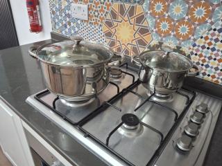 Cherry Blossom Apt Courtyard-5min Walk to Centre - 8