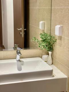Comfortable Spacious 2Bedroom Apartment Near Keangnam 30 Minutes To Airport - Hanoi - 2