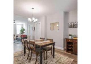 Cozy Pet-Friendly Home in Pittsburgh South Side - 7