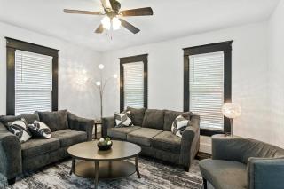 Historic Elegance in the Heart of Elizabeth City home - Elizabeth City - 9