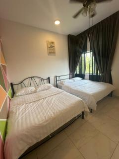 Adik Aisyah homestay quintet 7-2 - 4