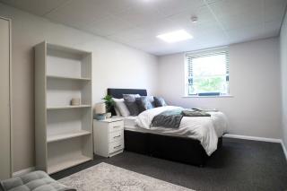 Modern Single-Floor Apartment - Sleeps 8 - Nottingham - 4