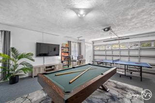 Luxury Retreat: Pool Games Basketball More - 6