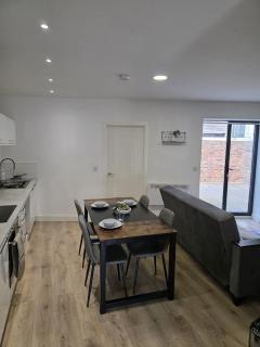 Modern 2BR - Apartment -City Central - Parking - WiFi - - 1