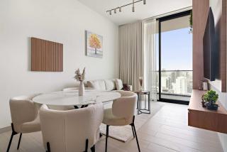 Silkhaus Modern 1BDR Stay in Jumeirah Village - 0