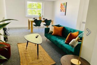 Pent House 2BR- Contractor Stay - Discounts - Sleeps 5 - Parking - - 0