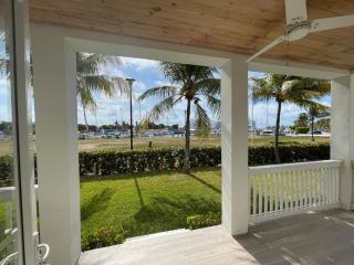 Palm Cay Marina and Resort - 9