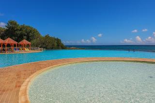 Anse des Rochers Beach & Pool Resort - 2