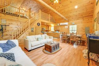 2 Mi to Marina and Beach Frye Island Retreat! - - 4