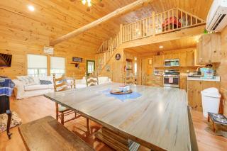 2 Mi to Marina and Beach Frye Island Retreat! - - 7