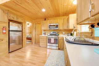 2 Mi to Marina and Beach Frye Island Retreat! - - 1