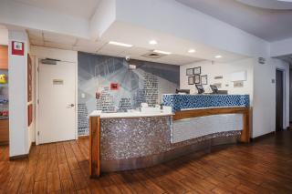 Country Inn & Suites by Radisson, Savannah Southside - 3
