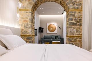 STF Luxury Suites - 9