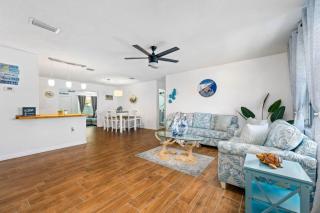 Large 3 bedroom that is close to the beach - 7
