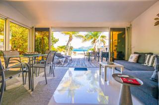 Cottage Beach House NBBC 2, beachfront, pools - 2