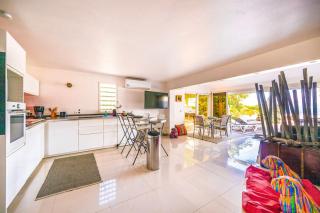 Cottage Beach House NBBC 2, beachfront, pools - 7