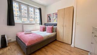 Bright 3-bedroom flat with Private Balcony and FREE WiFi near Finsbury Park , Manor House , Highbury , Islington - 3
