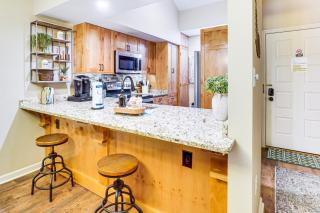 Ski, Hike and Explore Mtn-View Haven in Gatlinburg! - 3