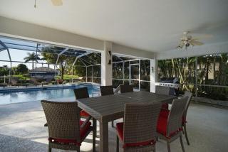 Amazing 4 bedroom waterfront villa with gulf access - 6