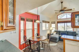 Walk to London Bridge Beach Lake Havasu Cabin! - 5