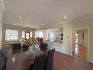 Stewarts House - Esperance - 9