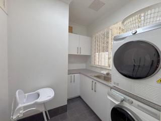 Stewarts House - Esperance - 8