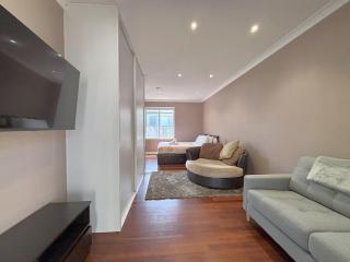 Stewarts House - Esperance - 4