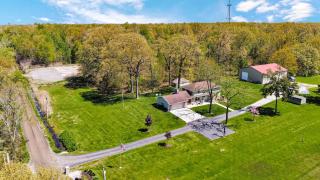 Fowl Play Hideaway - 6