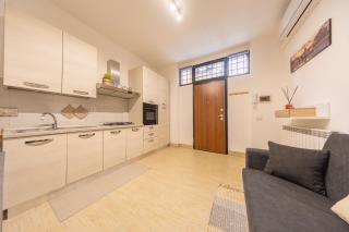 Casa con Terrazzo privato 3 min Metro C 25 Min dal Centro - Rom - 1