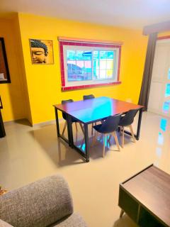 Jenessa's Bedsite, Suite 90 sqm, Aircon, 5G Wifi, Netflix - 8