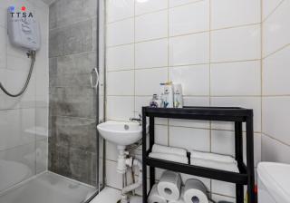 TTSA - Studio - Norwood Junction - 10 - 1