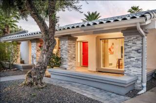 Family Pool House Oasis with Game Room - 3