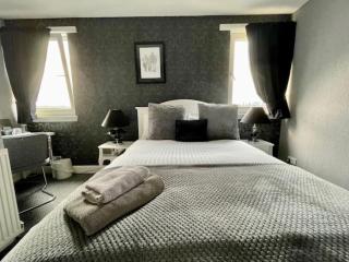 Vaila Guest House - 4