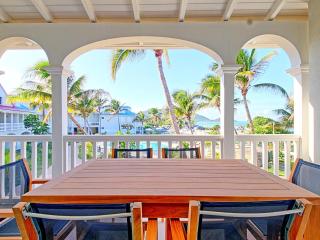 Duplex 2 chambres Baie Orientale, piscine, clim, WiFi - FR-1-734-41 - 0