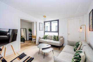 3BR Portview Luxury Penthouse & Terrace - 7