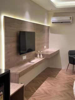 Easy Stayz - Comfy stays in Greater Noida near Expo Mart - 6