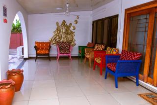 Chez Tina Guest House and Event Centre - New Weija - 7