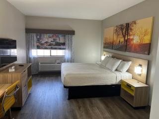 Days Inn & Suites by Wyndham San Antonio North/Stone Oak - San Antonio - 9