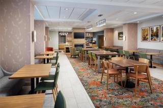 Hampton Inn Nashua - 2