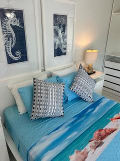 Bellagio a modern spacious unit with large balcony facing a golf course view - 8