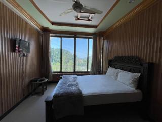 Velvet Pine - Abbottabad - 3