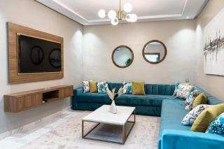Cozy City-View Apartment in Vibrant Downtown - Al Hoceïma - 8