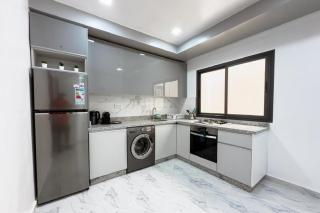 Cozy City-View Apartment in Vibrant Downtown - Al Hoceïma - 3