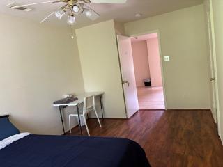 Southwest City Area Nice Home in Gated Community - Houston - 4