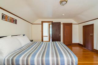 Bright Airy Bungalow AC Fast WiFi Prime SE - 2